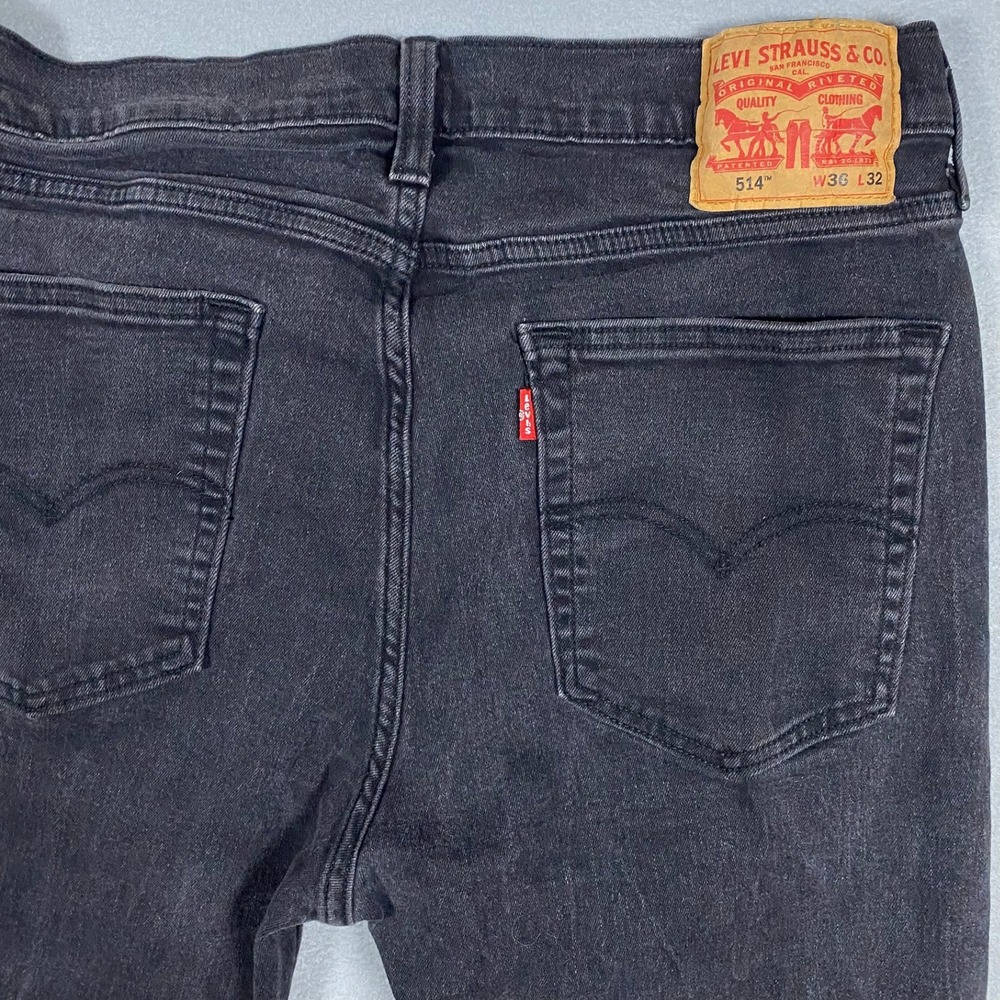 Levis 514 Straight Fit Mens Jeans Black Denim 36x32 00514-0016